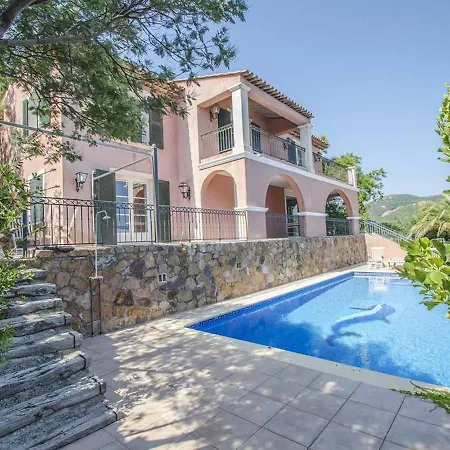 别墅 In Antheor With Private Swimming Pool