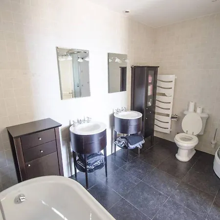 别墅 In Antheor With Private Swimming Pool *